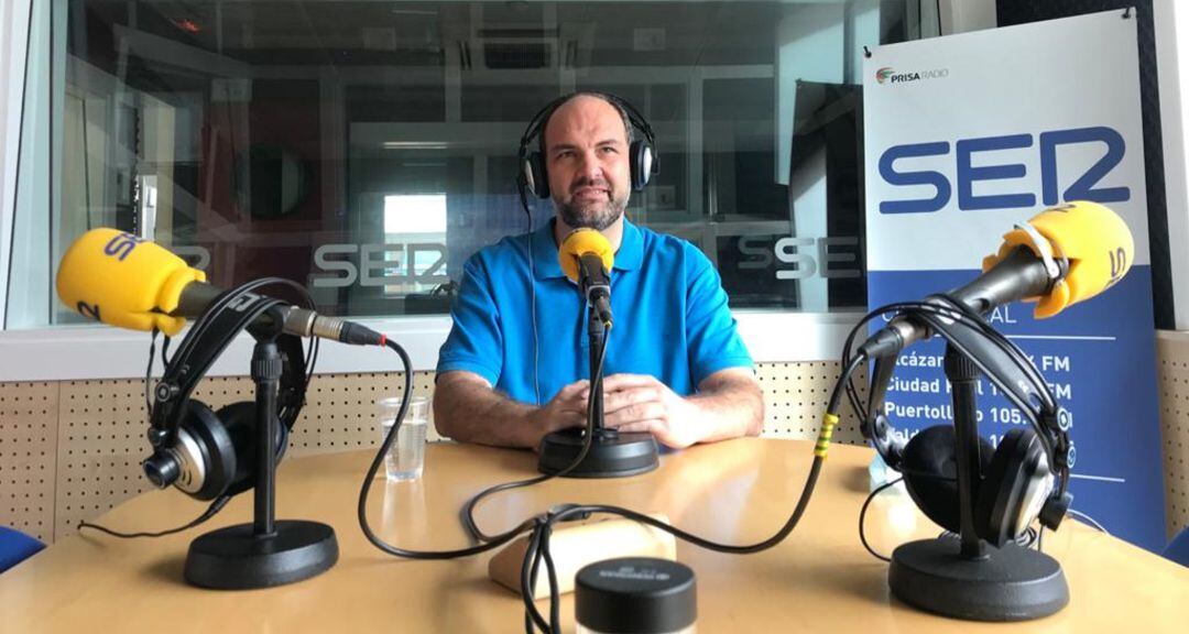 José Manuel Muñoz en los estudios de SER Ciudad Real