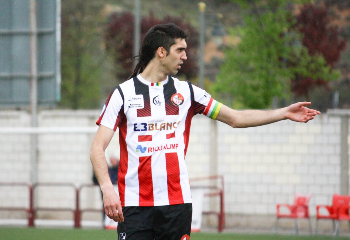 Miguel Ledo, el "eterno capitán" de la SD Logroñés, fallece a los 34 años