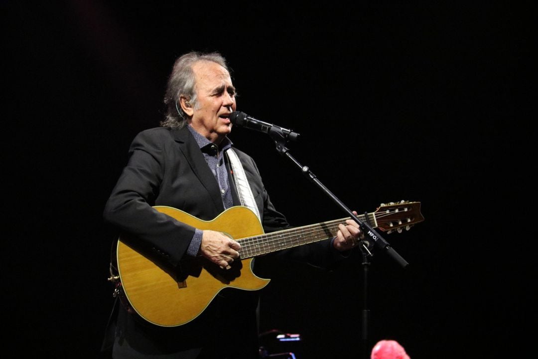 Joan Manuel Serrat, durante su espectáculo en Barcelona