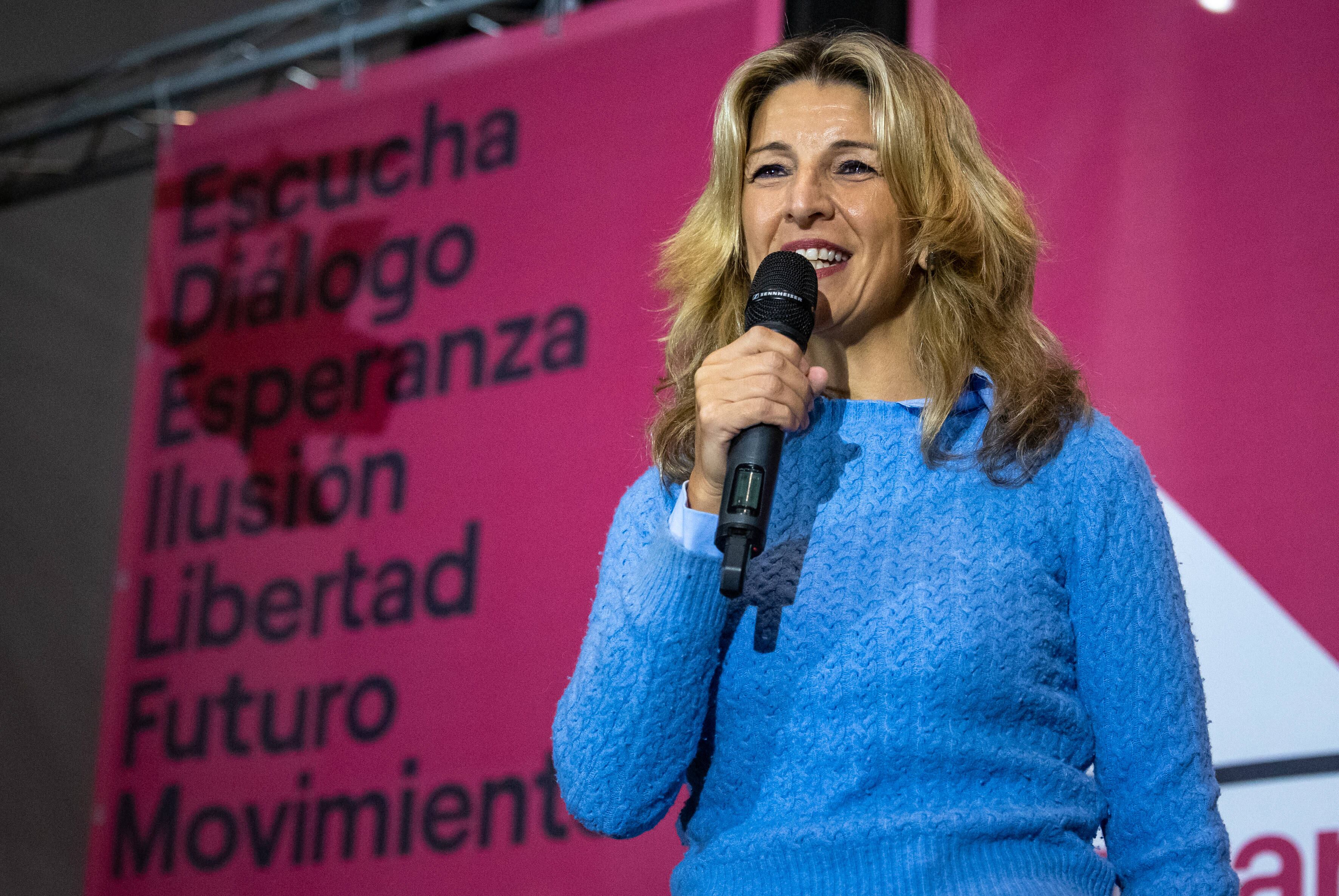 LOGROÑO (La Rioja) 09/11/2022.- La vicepresidenta segunda del Gobierno y ministra de Trabajo y Economía Social, Yolanda Díaz, durante el acto que ha celebrado hoy miércoles en Logroño, presentando su proyecto &quot;Sumar&quot;.- EFE/Raquel Manzanares.
