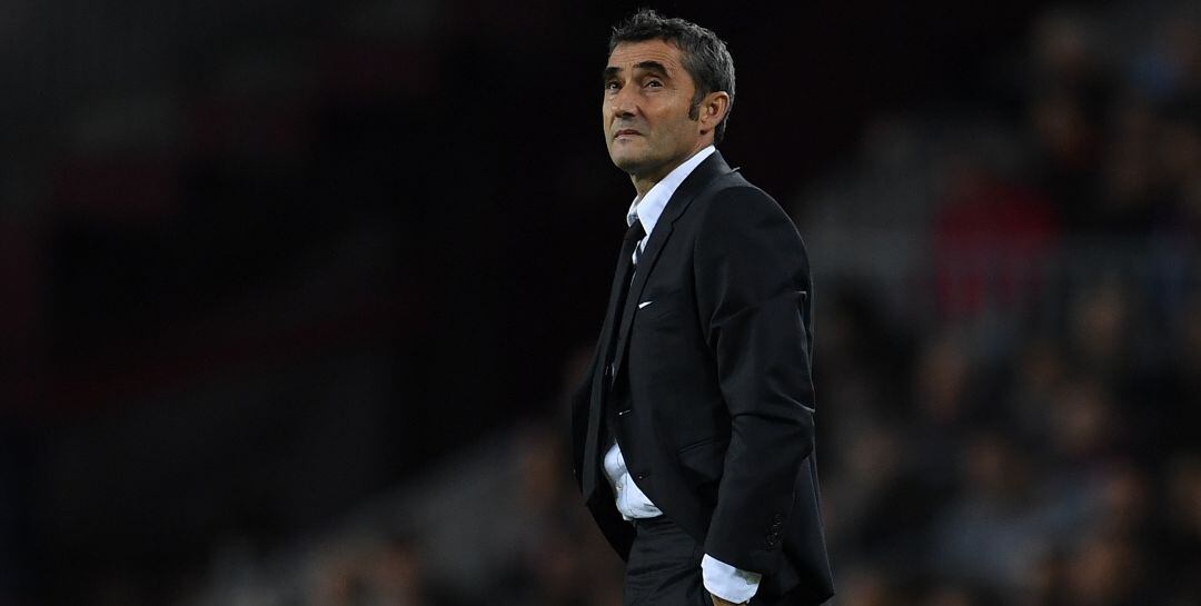 Ernesto Valverde, durante un partido del Fútbol Club Barcelona