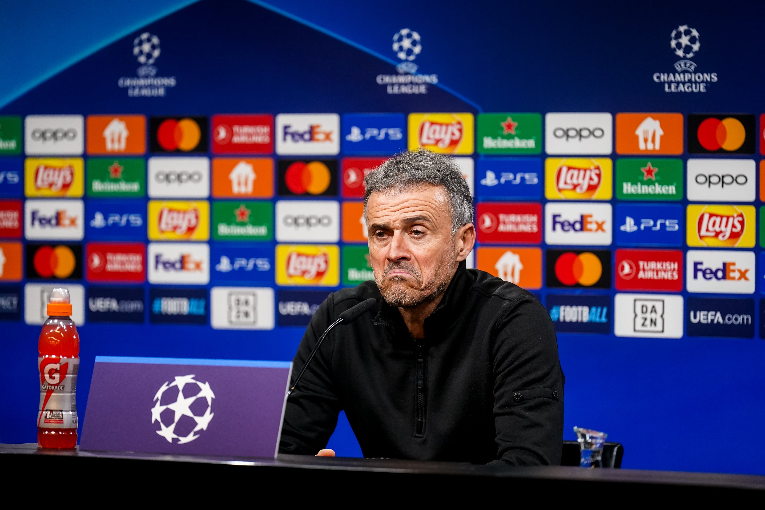 Luis Enrique en la rueda de prensa pospartido de la UEFA Champions League contra el Borussia Dortmund en el Signal Iduna Park el pasado diciembre. (Photo by Rene Nijhuis/BSR Agency/Getty Images)