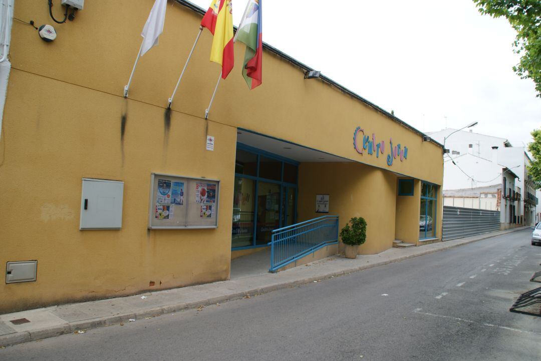 Fachada del Centro Joven de Socuéllamos