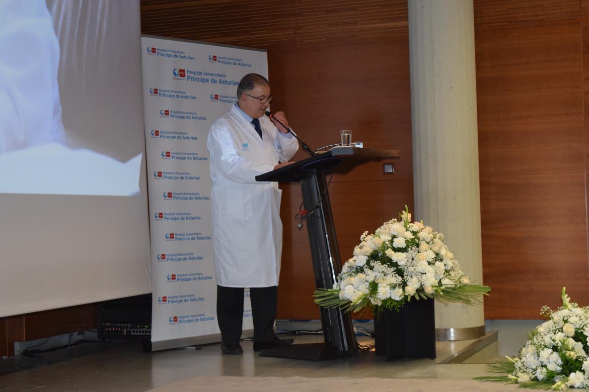 González Antón durante su época en el Hospital Universitario Príncipe de Asturias de Alcalá de Henares.