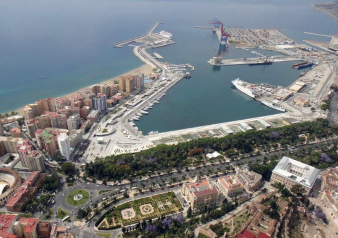 Vista aérea del Puerto de Málaga