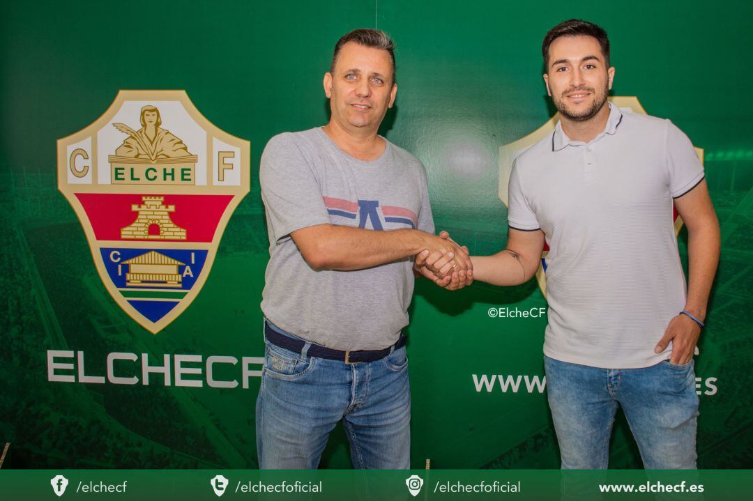 Juan Carlos Guillamón, a la izquierda, junto a Frank Asensio del Irefrank Elche CF Sala