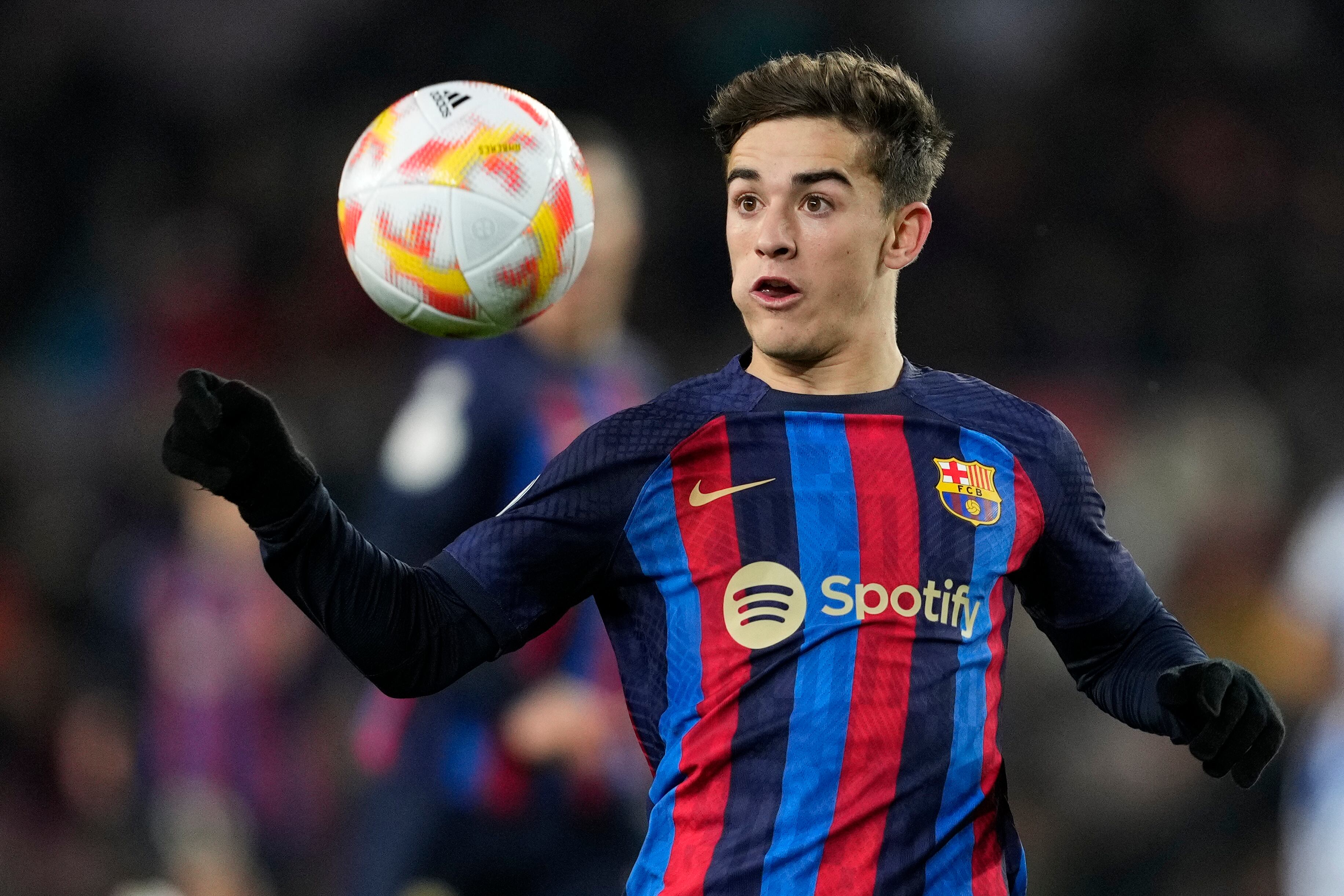 Gavi en un partido del FC Barcelona.