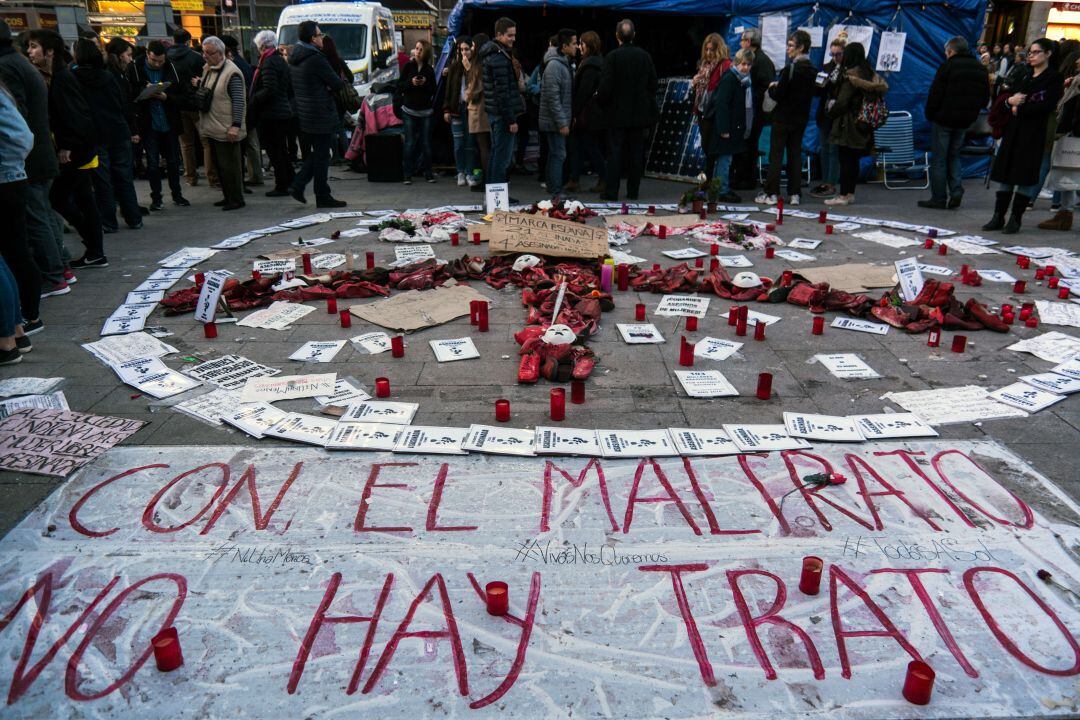 Imagen de archivo de una concentración tras un asesinato machista.