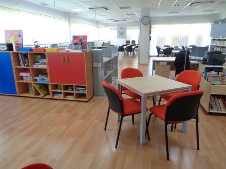 El Centro Cultural alberga otras dependencias y servicios, como la ludoteca y biblioteca