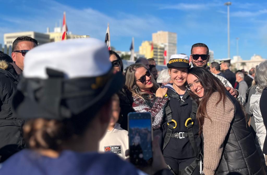 Despedida en Cádiz del buque escuela de la Armada Española, Juan Sebastián ElCano