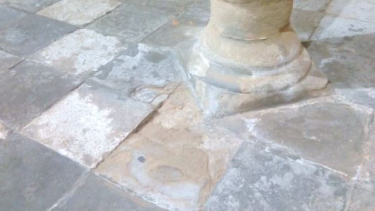 Piedra Casbi reparará las humedades del suelo y las paredes del patio del Ayuntamiento de Huesca