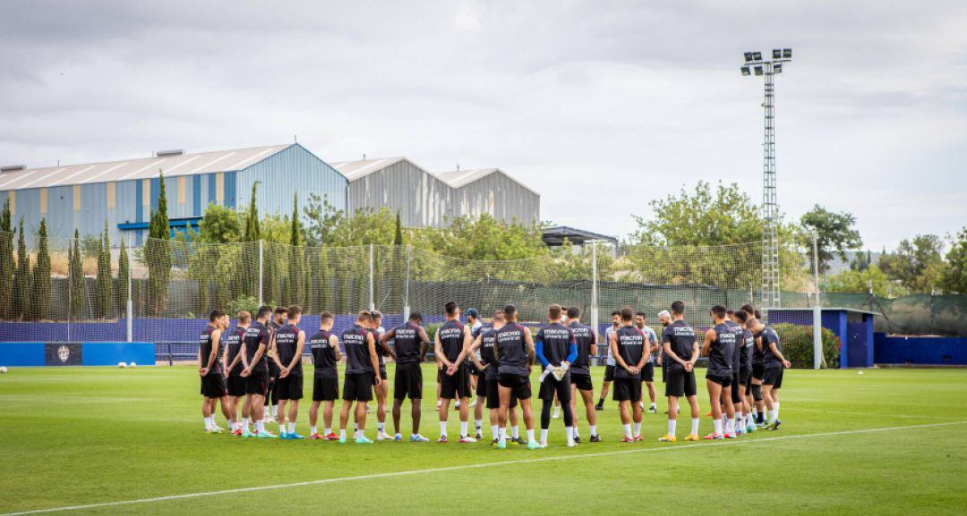 La plantilla del Levante 21-22 