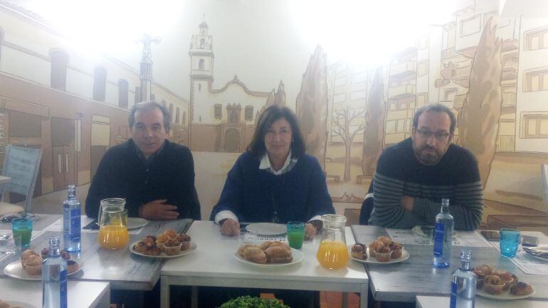 Imagen de archivo del almuerzo de Navidad del grupo Gent de Dénia-Centre Unificat con la prensa.