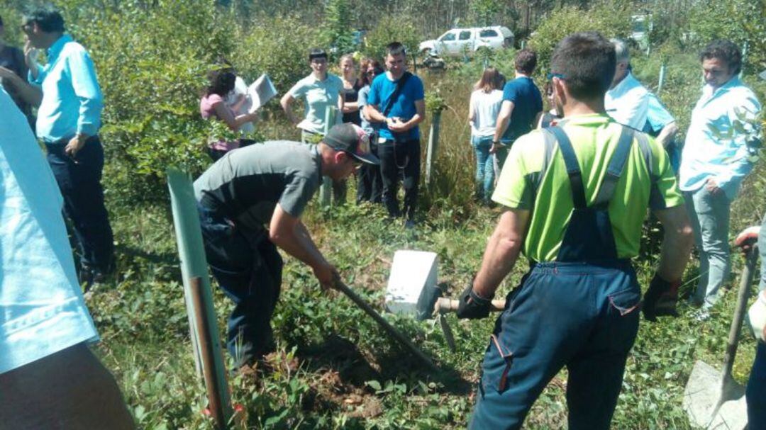 Colocación de mojones entre Castro Urdiales y Muskiz.