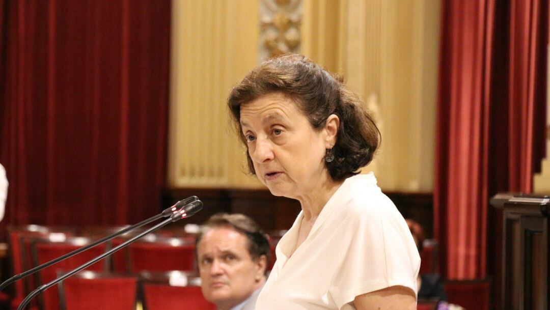 Fina Santiago, consellera de Asuntos Sociales