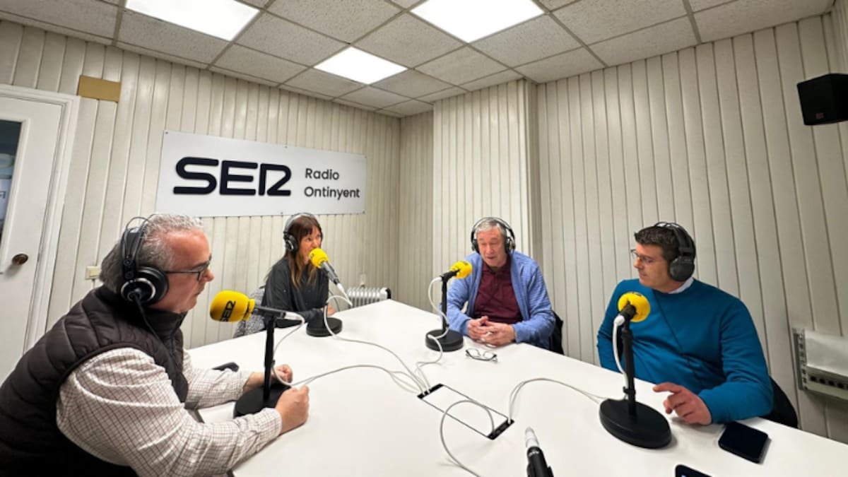 Mesa redonda sobre la implantación del Grado de Veterinaria en la Universitat de València