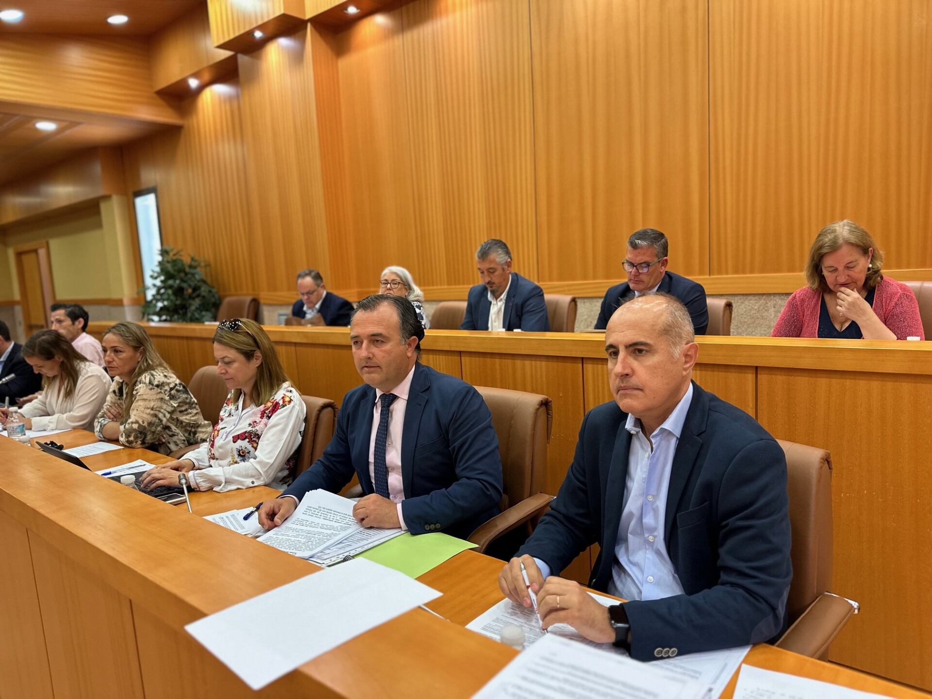 Miembros del equipo de Gobierno de Talavera durante el pleno del mes de mayo