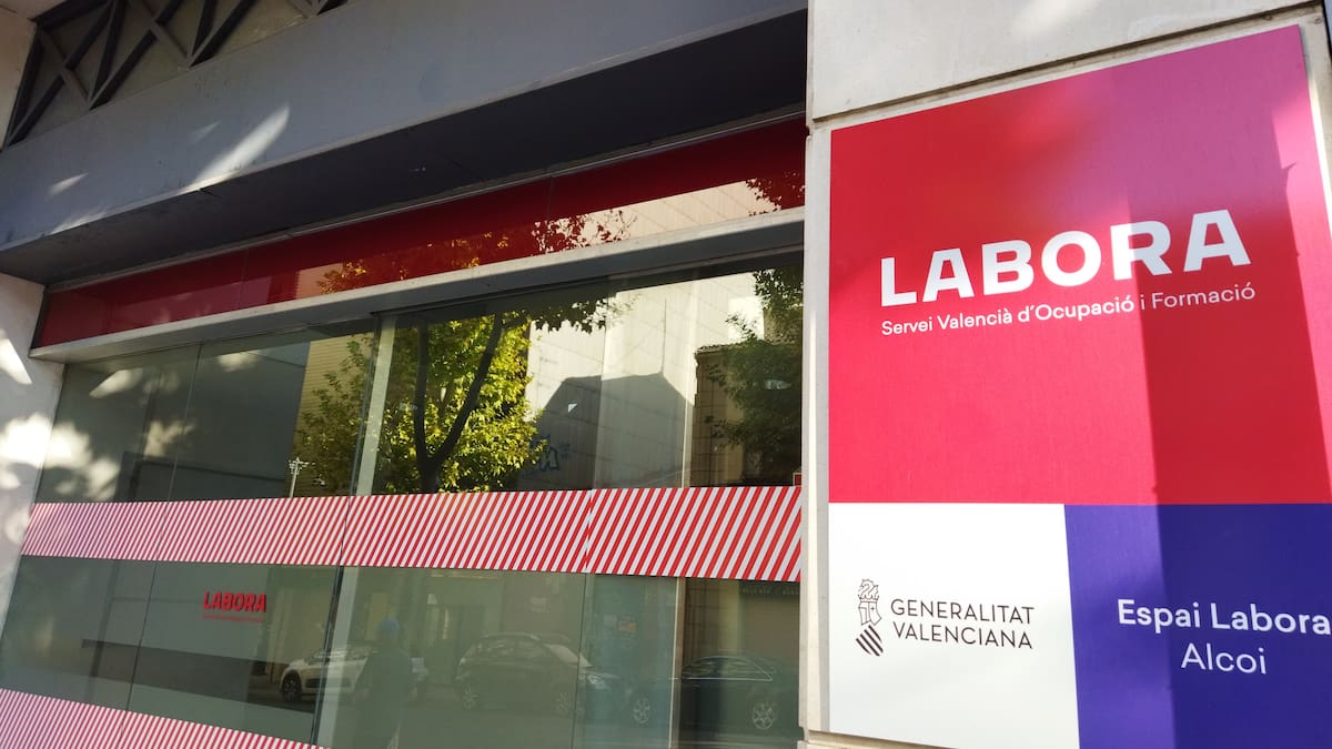 Descenso del paro en l'Alcoià y el Comtat