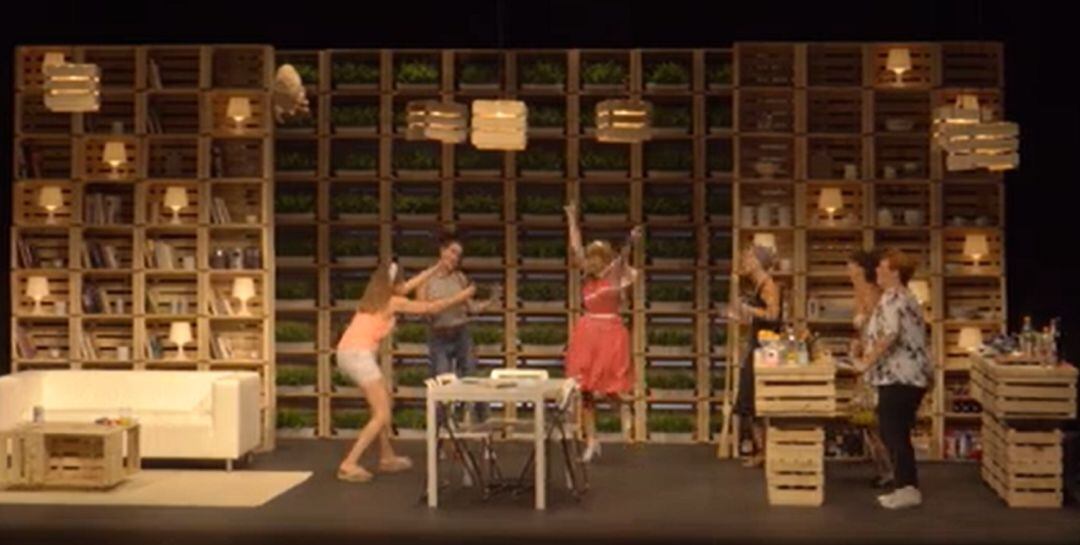 Imagen de 'El enjambre'