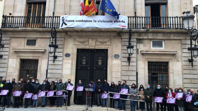 Concentración contra la violencia vicaria en Sueca