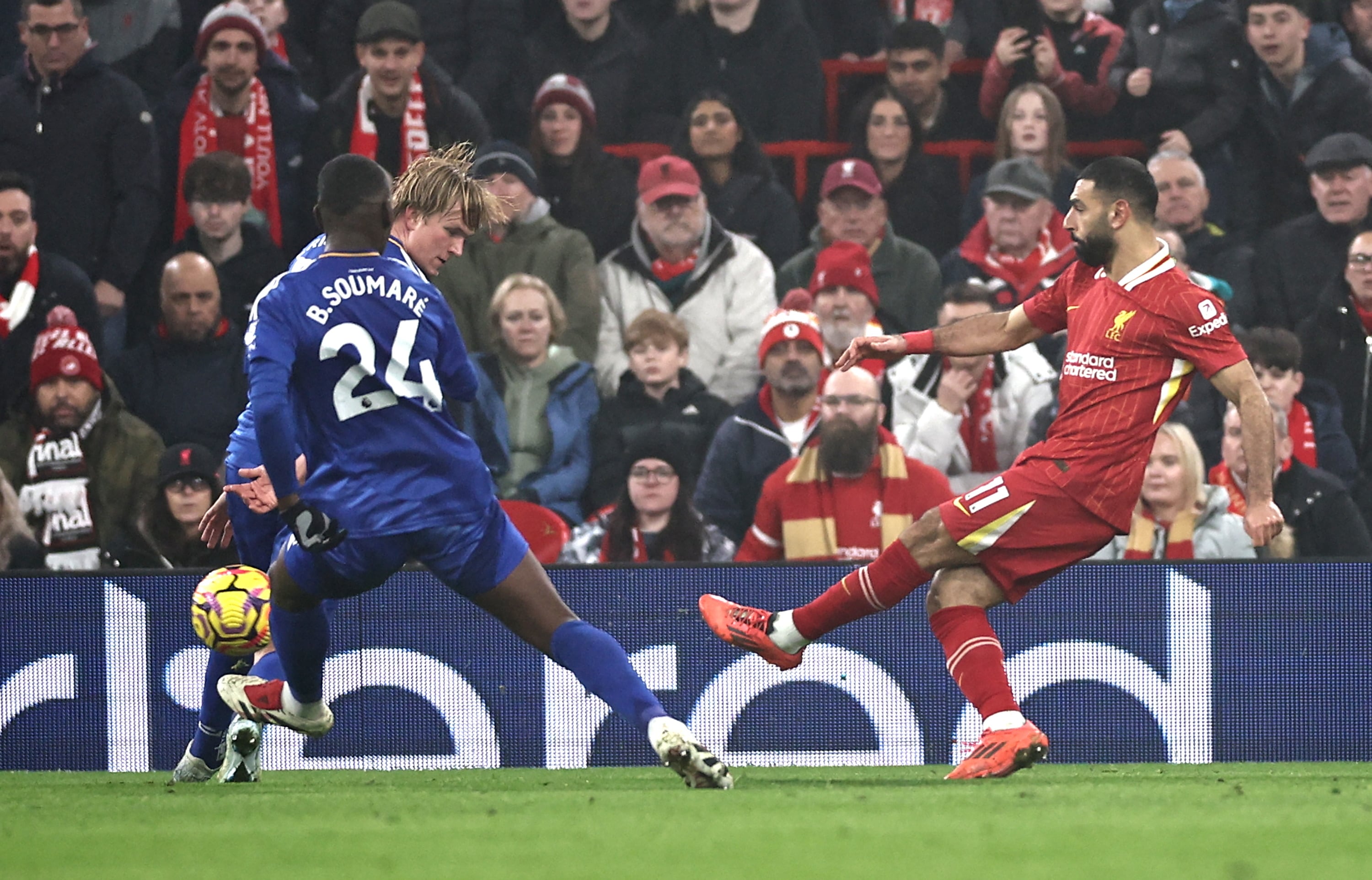 Mohamed Salah hace el 3-1 en Anfield. EFE/EPA/ADAM VAUGHAN EDITORIAL USE ONLY. 