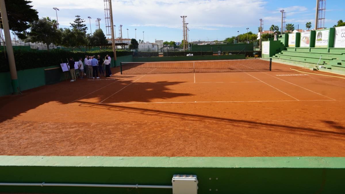 Les pistes es milloraran per a poder acollir el torneig ATP 100 Challenger Menorca.