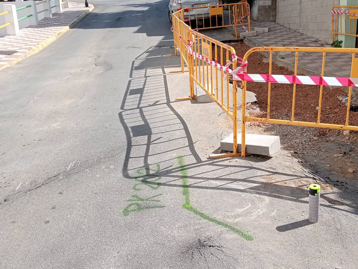 Arcgisa inicia las obras de sustitución de la tubería principal de abastecimiento en Los Barrios