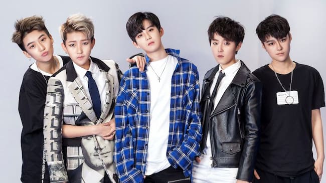 Las cinco componentes de FFC-Acrush en una imagen promocional