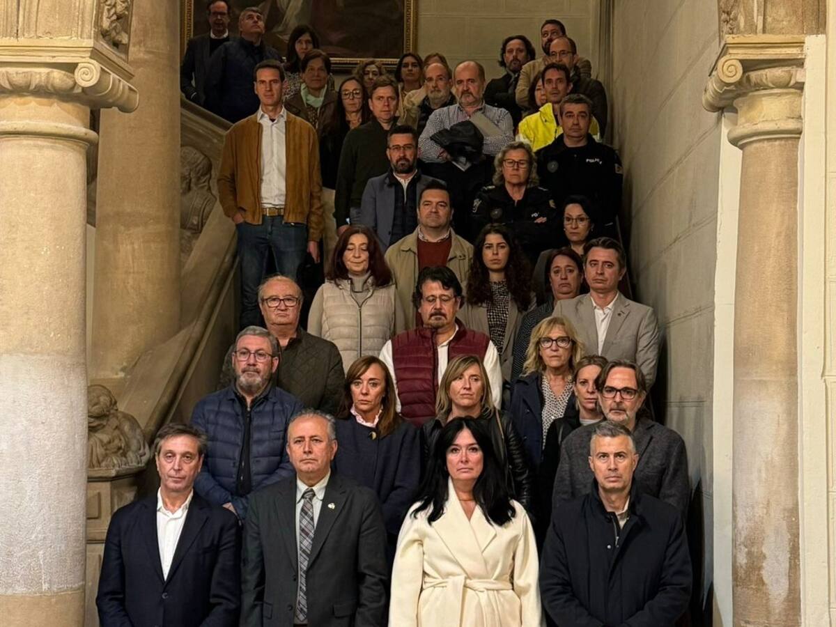 El Ayuntamiento de Huesca se suma al duelo por las víctimas de la tragedia provocada por la DANA