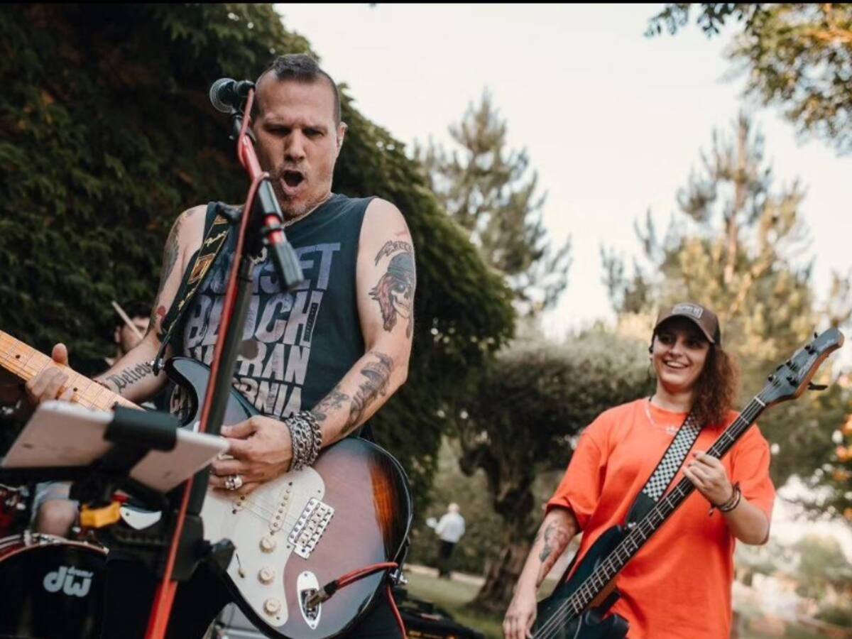 El grupo "La Locura del Zurdo" presenta una canción en exclusiva para SER Talavera