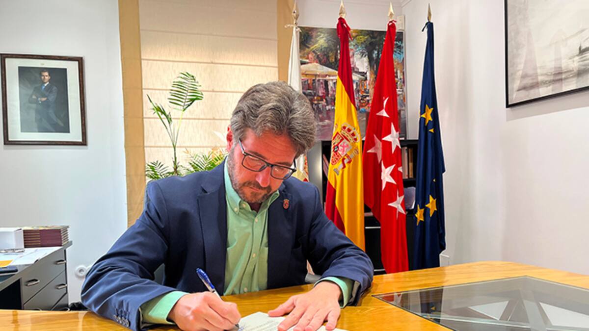 Salomón Aguado, alcalde de Pinto, recrimina a Sara Hernández, alcaldesa de Getafe, su cambio de opinión sobre la ampliación del vertedero pinteño.