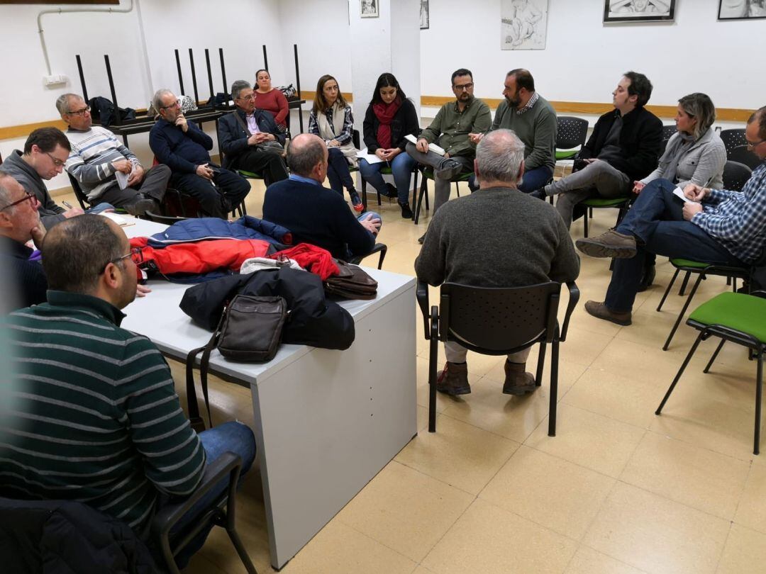 Reunión de preparación de la confluencia de Podemos e IU en Granada cara a las elecciones municipales 2019