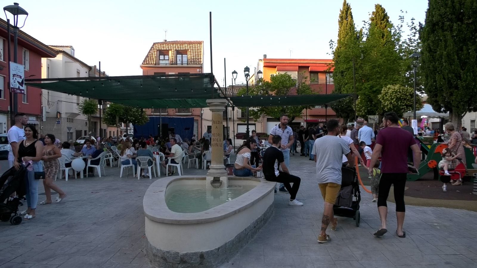 La plaza Alcalde Pedro Sola es el centro neurálgico de las Fiestas del Barrio San Pedro