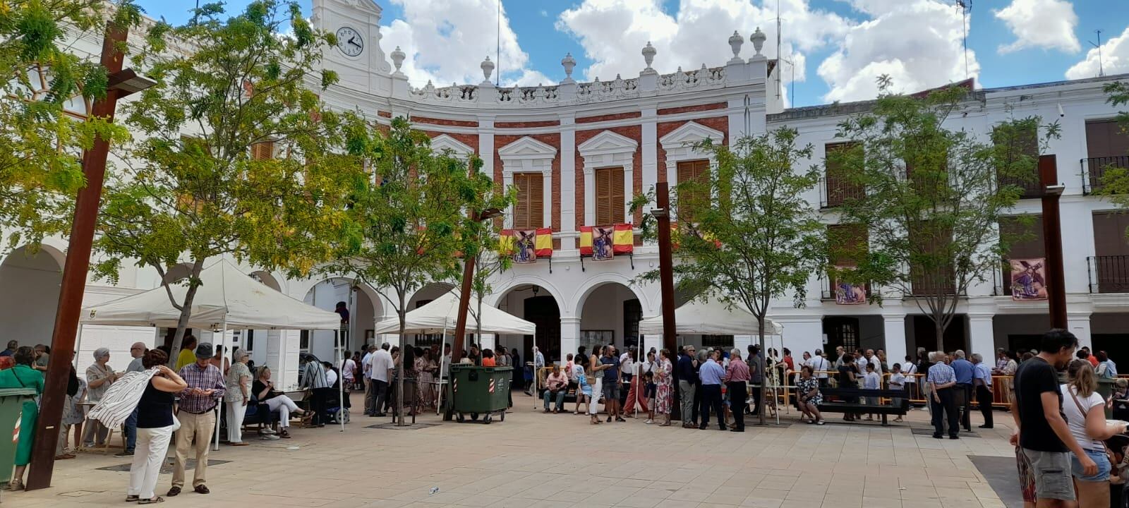 Imagen del especial &#039;Hoy por Hoy Valdepeñas&#039; de la Cadena SER, emitido este miércoles desde el corazón de Manzanares en el último día de sus fiestas patronales