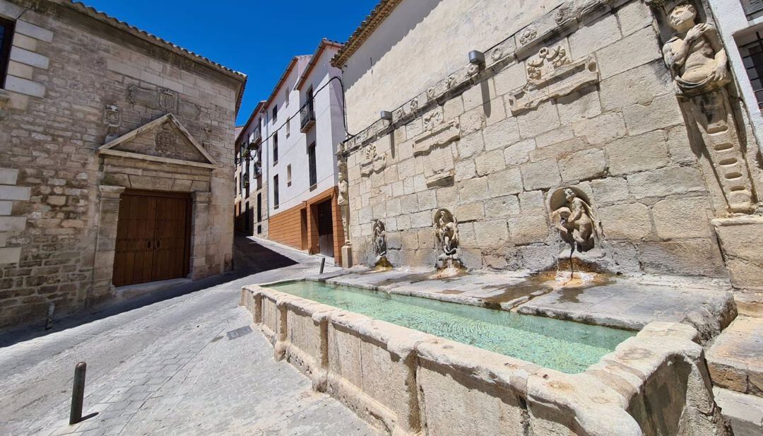 Fuente de los Caños, en pleno casco antiguo de Jaén.