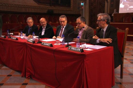 Gallego, Àlvarez, Vallvé, Trullèn, i Ramírez, durant la signatura del Pacte per a la Indústria