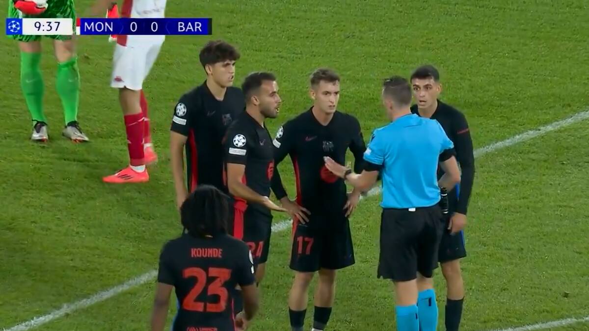 ¿Era roja directa a Eric García? Iturralde González analiza la polémica del Mónaco-Barça