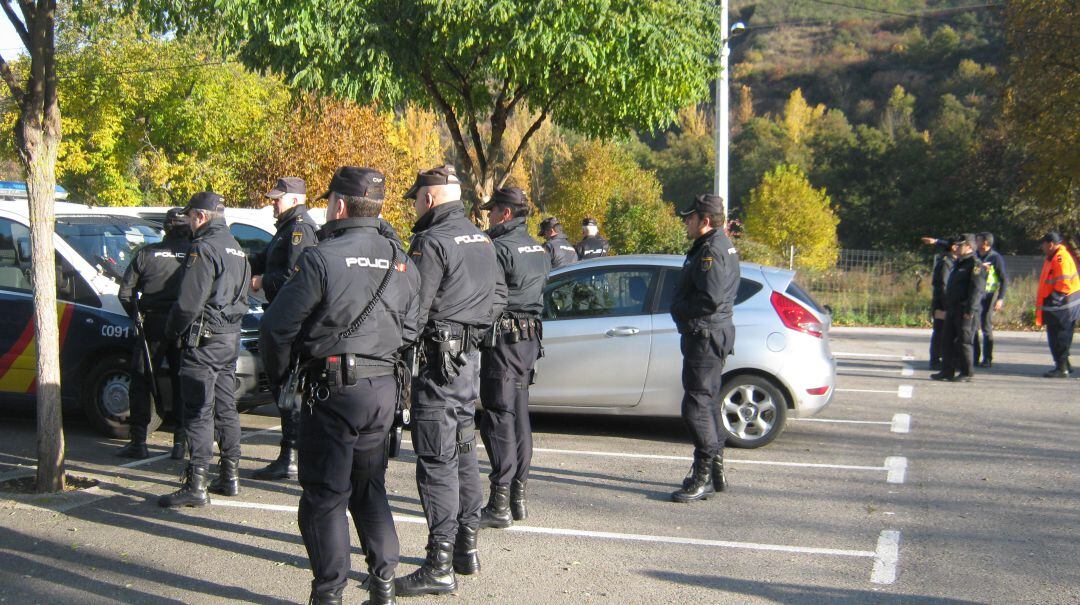 La policía intensifica la búsqueda