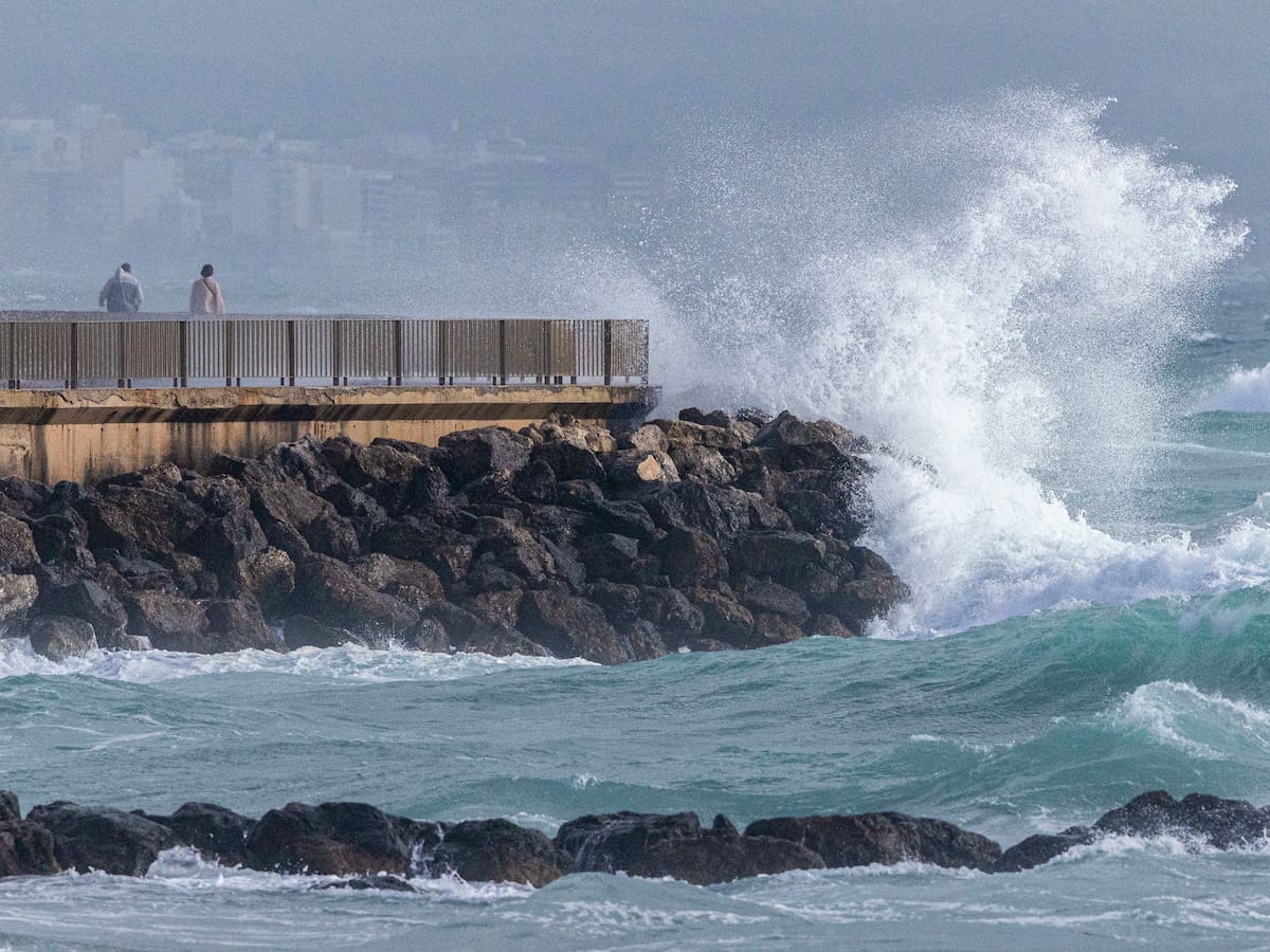 La borrasca Oriana arremete contra el territorio español: la Aemet activa avisos en todas las comunidades