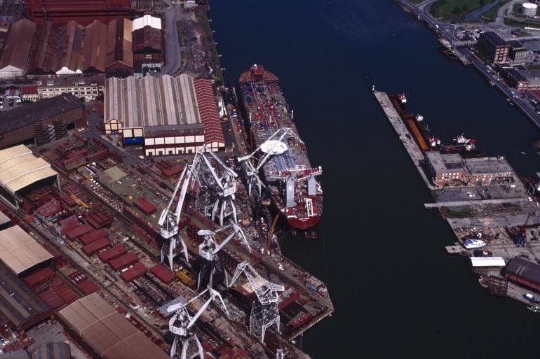 Vista del Puerto de Bilbao, donde llegó el contenedor con los 100 kilos de cocaína procedente de Uruguay.