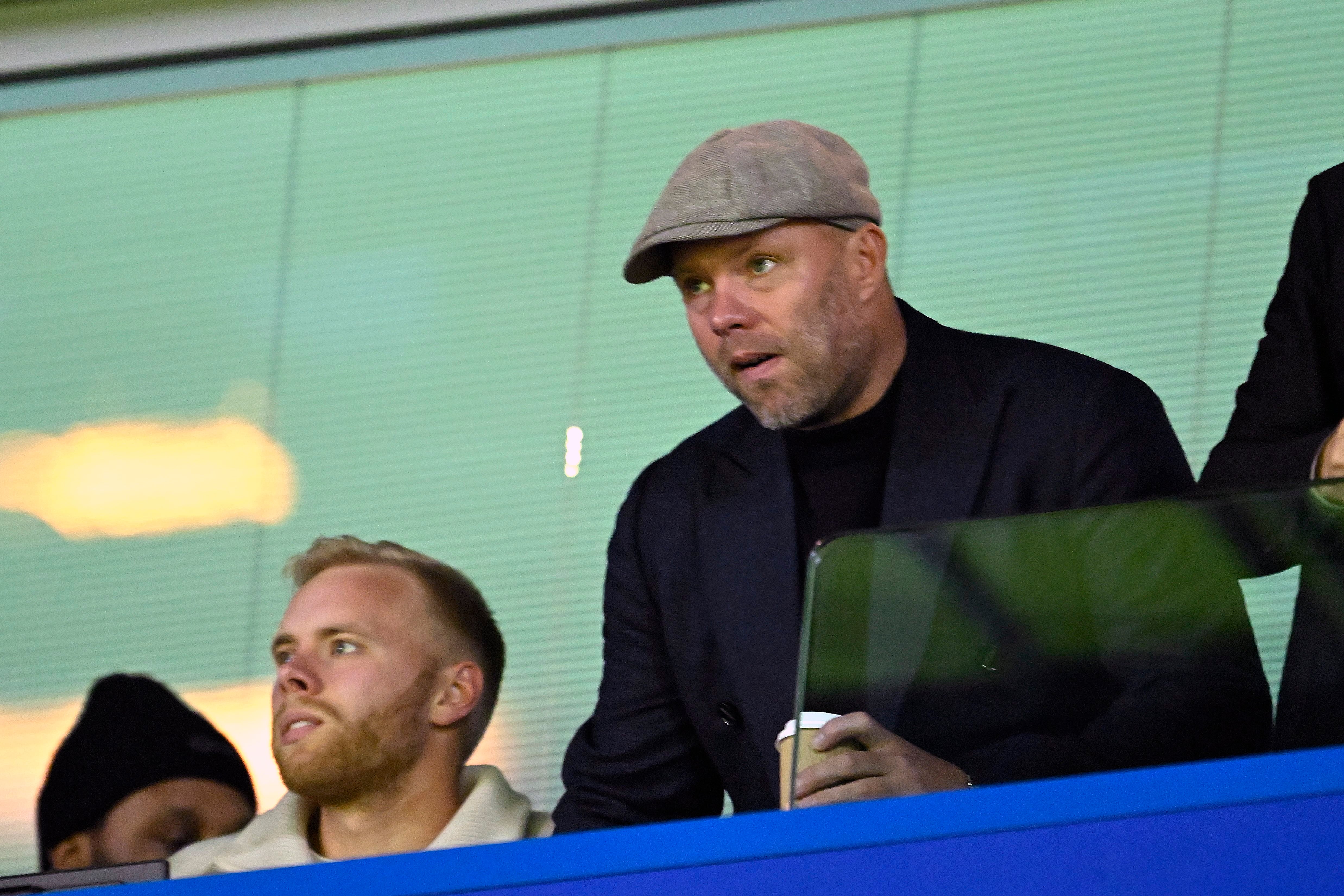 Eidur Gudjohnsen acompaña a su hijo Andri a un partido del Gent