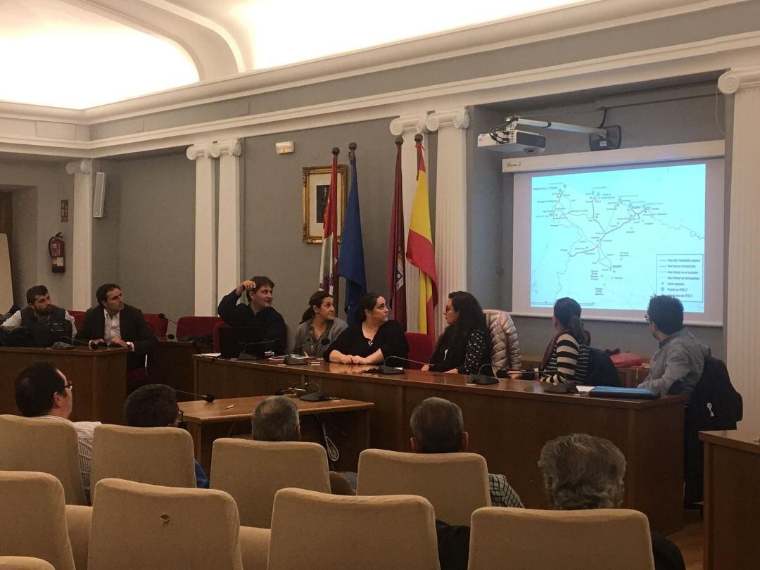 Reunión para formar la Plataforma que trabajará por incluir Medina en el proyecto del Corredor Atlántico