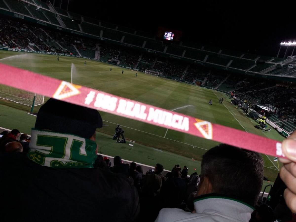 La Federación de Peñas del Elche C.F. colabora con la campaña solidaria a favor del Real Murcia