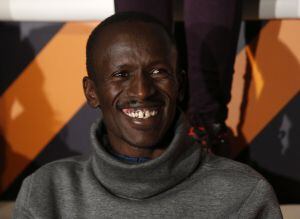 El atleta keniata Ezequiel Kemboi durante la rueda de prensa de los atletas más destacados que participarán en la San Silvestre Vallecana que se celebra mañana en Madrid. EFE/Zipi