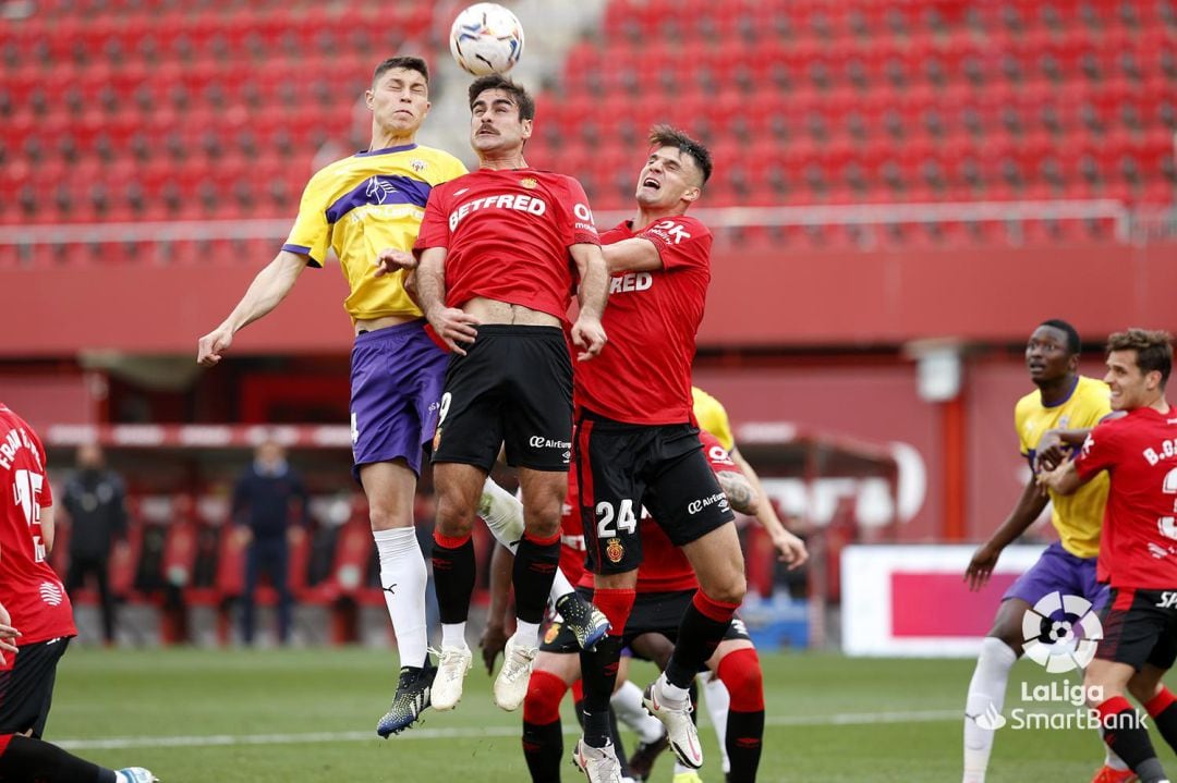 La lucha por el ascenso está más abierta que nunca.