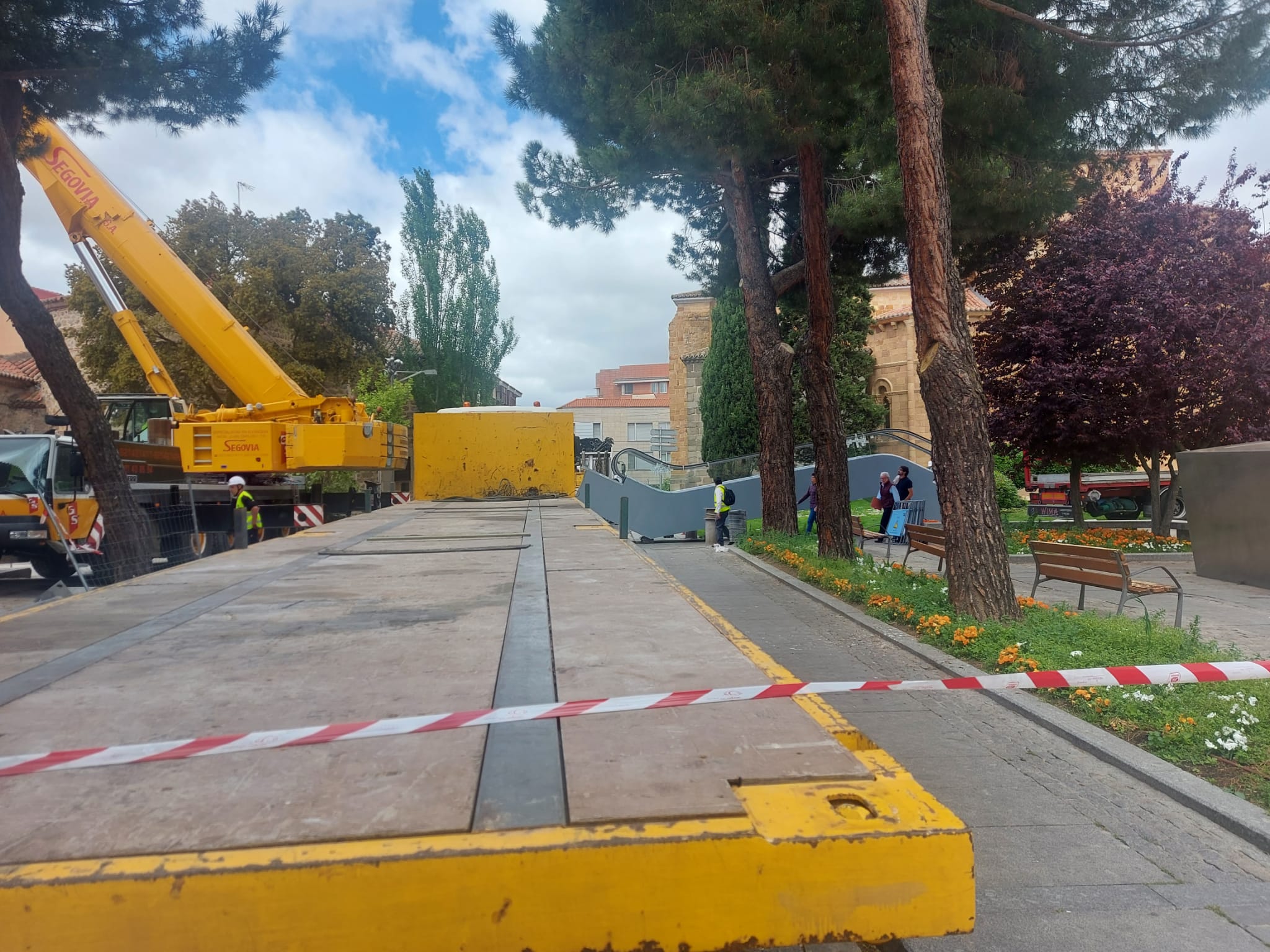 Labores de descarga de las escaleras