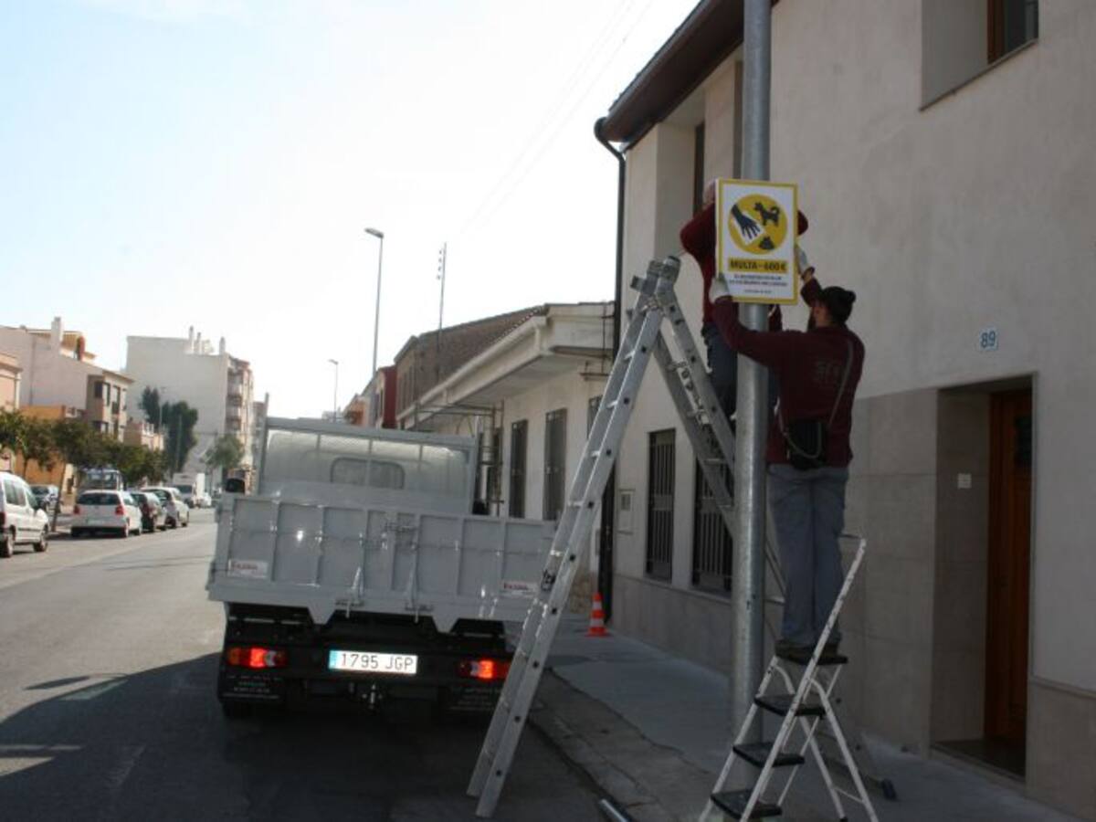 Hasta 600 euros por no recoger los excrementos de sus mascotas