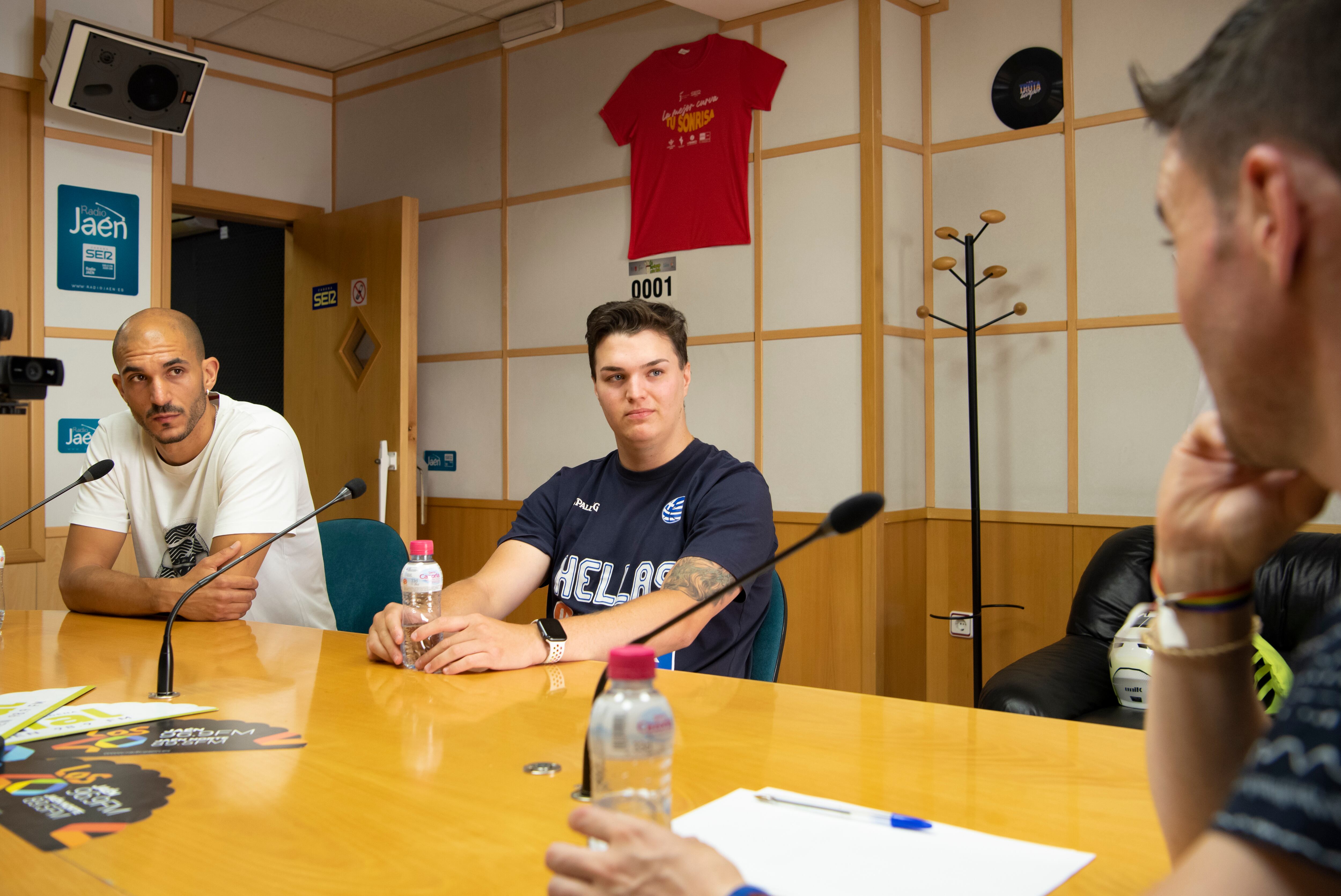 De izquierda a derecha, Juan Valdivia y Juan de Dios Espinosa, durante la entrevista en &#039;Hoy por Hoy Jaén&#039;.