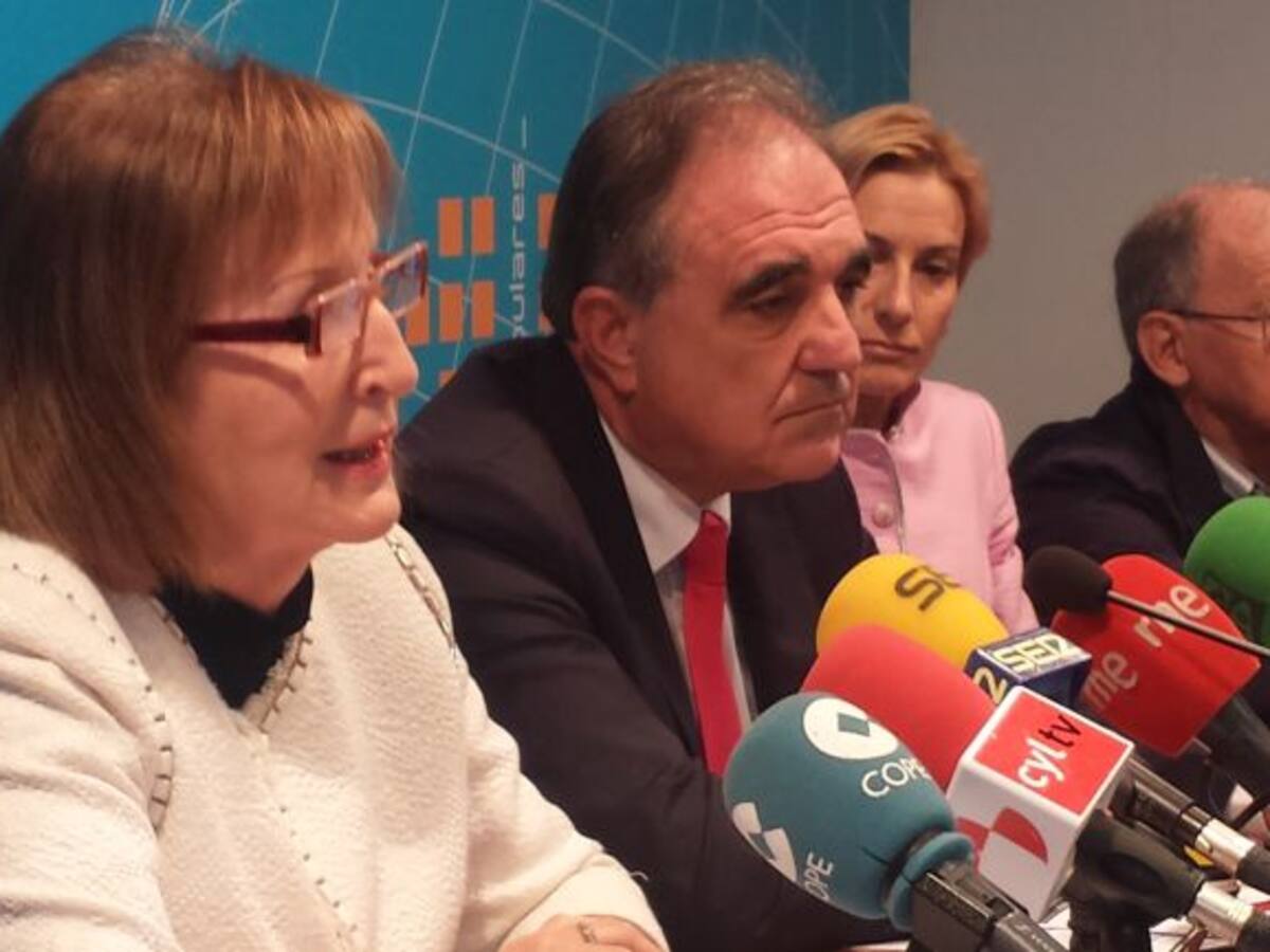Enrique Martín, Marta Domínguez y Rubio Mielgo expresan su deseo de continuar como parlamentarios del PP
