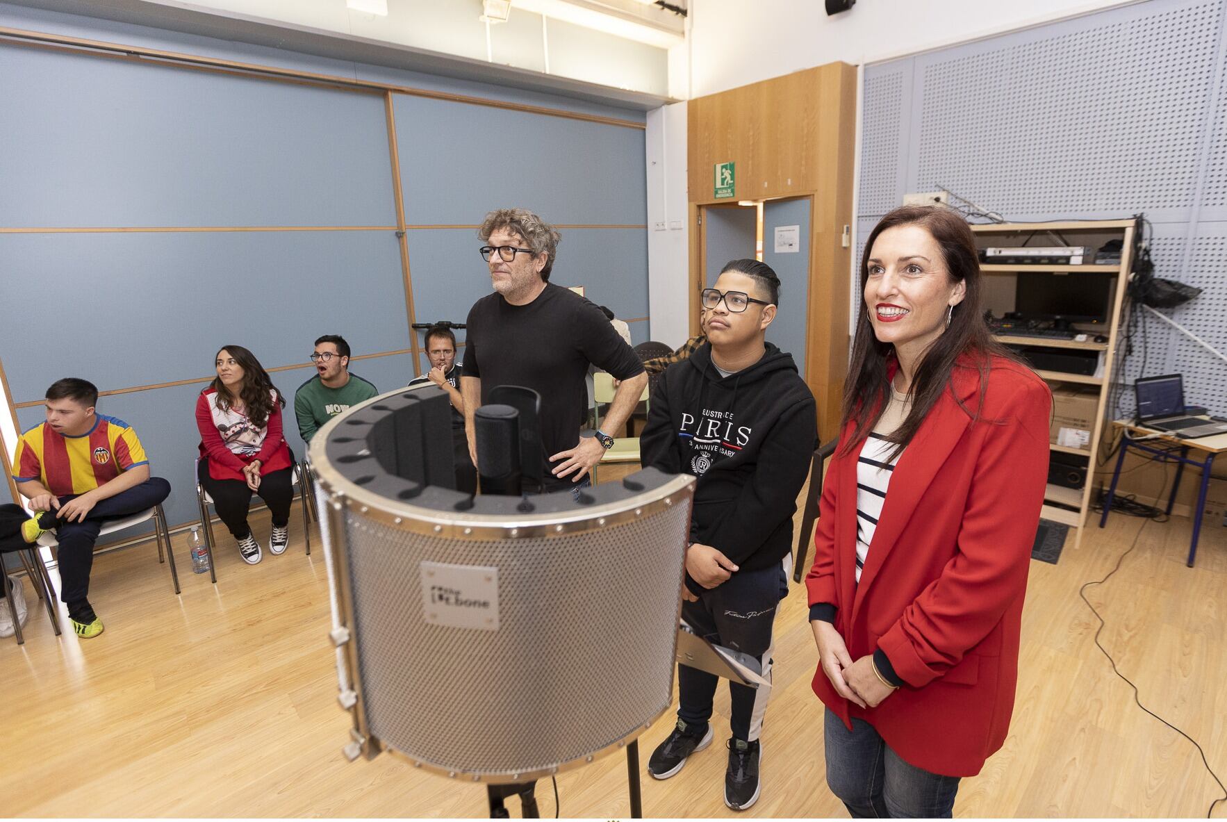 Los cursos de doblaje son algunas de las actividades propuestas.